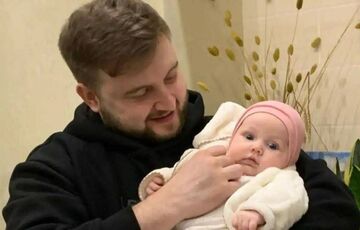 На фронте погиб одессит, в чью квартиру прилетела российская ракета, убив жену и 3-месячную дочь На фронте погиб одессит, в чью квартиру прилетела российская ракета, убив жену и 3-месячную дочь