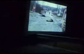 На границе с Беларусью установили проектор и показывают видео с правдой о войне в Украине