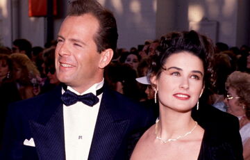 Не узнает родных: Деми Мур расстроена состоянием Брюса Уиллиса