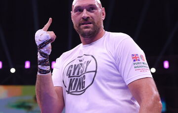 Промоутер Усика требует доказательств травм Фьюри