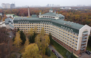 Больницу ”Феофания” открыли для всех украинцев 