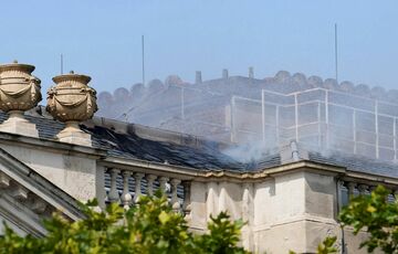 В Лондоне загорелся Сомерсет-хаус