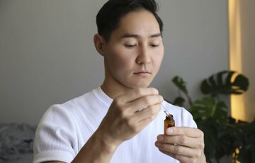 TikTok блогери та відомі актори рекомендують фанатам смертельно небезпечну мазь: про що мова