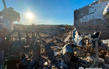 Двоє загиблих, десятки зруйнованих будинків: кадри наслідків удару КАБів по Куп'янську