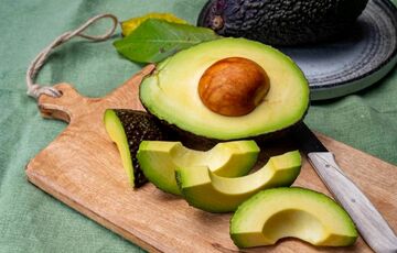У Держпродспоживслужбі спростували чутки про отруйне авокадо У Держпродспоживслужбі спростували чутки про отруйне авокадо