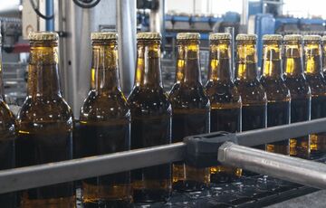 В России перестали работать алкогольные заводы 
