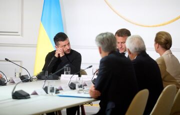 Зеленский заявил, что США готовы предоставить гарантии безопасности Украине Зеленский заявил, что США готовы предоставить гарантии безопасности Украине