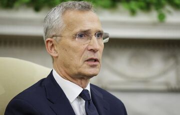 Столтенберг заявив, що не вважає падіння уламків безпілотника в Румунії атакою Росії Столтенберг заявив, що не вважає падіння уламків безпілотника в Румунії атакою Росії