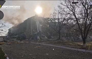 Мер Херсона потрапив під повторний обстріл під час зйомки відео про наслідки першого удару Мер Херсона потрапив під повторний обстріл під час зйомки відео про наслідки першого удару