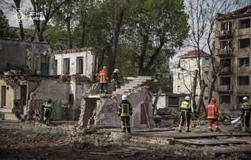 У Києві продовжуються аварійні роботи у Святошинському районі: фото