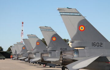 Румыния подняла в небо F-16 из-за атаки дронов на Одесскую область Румыния подняла в небо F-16 из-за атаки дронов на Одесскую область