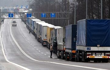 Польские перевозчики пригрозили возобновить блокаду КПП ”Ягодин – Дорогуск”