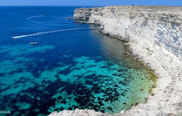У Криму зростає дефіцит ліків для цивільних