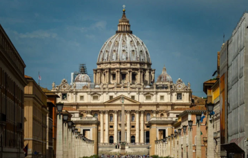 Ватикан посвятил монету Украине: прибыль от ее продажи пойдет на помощь нашей стране