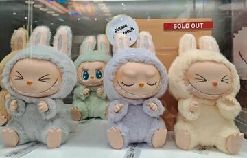 Як відрізнити оригінального Лабубу від підробки: перевіряємо по деталях