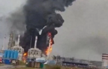 У Генштабі розповіли подробиці удару по Сизранському НПЗ