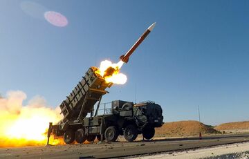 Нідерланди передали Україні три пускові установки до ЗРК Patriot Нідерланди передали Україні три пускові установки до ЗРК Patriot