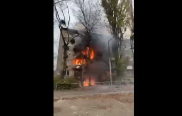 Росія завдала удару по центру Києва: ракети потрапили до житлових будинків (відео)