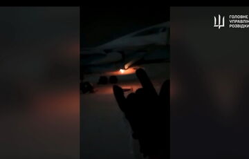 У ГУР показали, як горить російський бомбардувальник Су-34