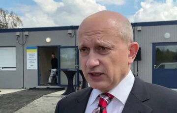 Суд в Чехии приговорил основателя Help Ukraine к 5,5 годам за растрату средств для украинских беженцев Суд в Чехии приговорил основателя Help Ukraine к 5,5 годам за растрату средств для украинских беженцев