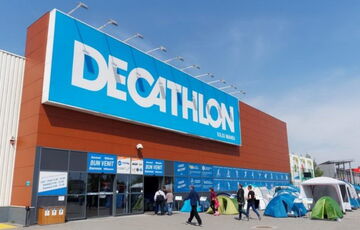 Французская сеть Decathlon продает бизнес в России