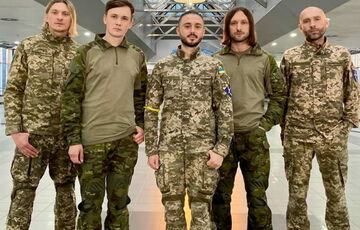 Тарас Тополя рассказал, почему ушел с коллегами на фронт Тарас Тополя рассказал, почему ушел с коллегами на фронт