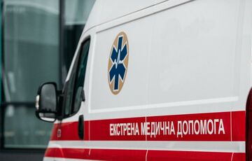 В Херсонской области под российский удар попала бригада скорой В Херсонской области под российский удар попала бригада скорой