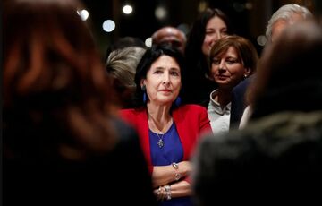 Зурабішвілі просить обмежити права російських мігрантів у Грузії