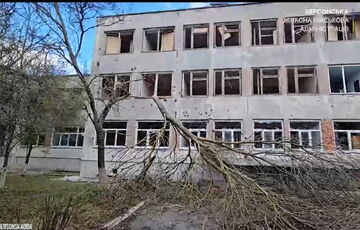 Росіяни вдарили по лікарні в Херсоні та вбили кількох людей в області