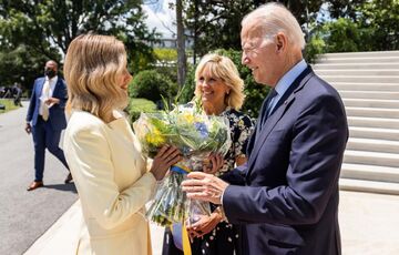 Зеленский рассказал, с какой целью его жена уехала с визитом в США