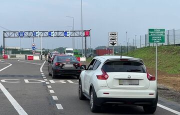 Пограничники предупредили об очередях на границе Пограничники предупредили об очередях на границе