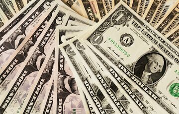  Курс долара в Україні різко злетів на тлі чуток про російське вторгнення