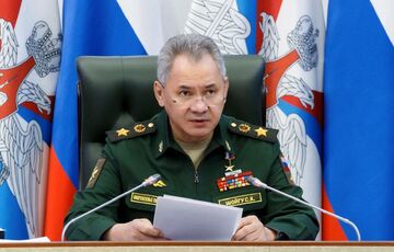 Шойгу на вертолете провел инспекцию оккупационных войск в Украине