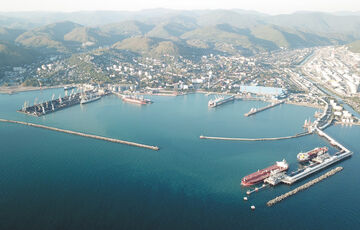 Российский порт в Туапсе прекратил экспорт топлива после атак беспилотников, - Reuters