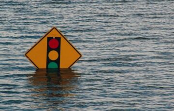 Паводки в Україні: рятувальники попередили про небезпеку