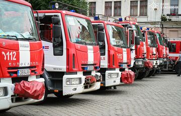 Латвия передала Украине пожарные автомобили