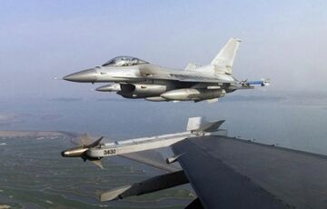 Передача Україні F-16: сенатори США вимагають від Пентагону до кінця тижня розробити варіанти Передача Україні F-16: сенатори США вимагають від Пентагону до кінця тижня розробити варіанти