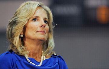 Первая леди США призвала Путина прекратить войну 