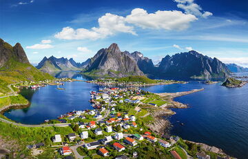 Норвегія заборонила в'їзд російським туристам