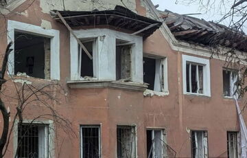 Пятнадцать человек пострадали в результате удара по Кривому Рогу: первые кадры последствий Пятнадцать человек пострадали в результате удара по Кривому Рогу: первые кадры последствий