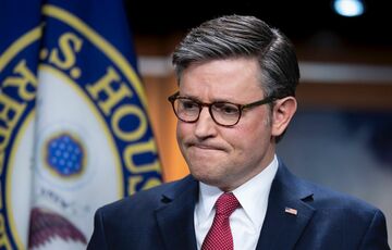 Спикер Джонсон пообещал разблокировать помощь Украине: детали