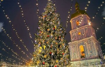 Дату открытия главной елки страны в Киеве внезапно перенесли  Дату открытия главной елки страны в Киеве внезапно перенесли