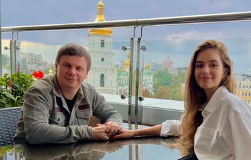 Дмитрий Комаров подтвердил, что разводится с Александрой Кучеренко