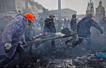 В период расстрела активистов на Майдане Янукович постоянно общался с Медведчуком 