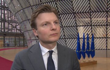 Нидерланды передадут Украине симуляторы истребителей F-16