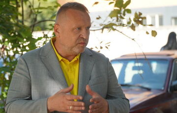 Земля, недвижимость, оружие: АРМА обнародовала список имущества бизнесмена Гринкевича и его окружения