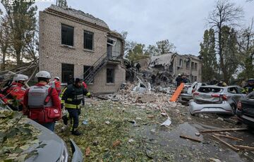 Российские военные ударили по детскому саду в Запорожье Российские военные ударили по детскому саду в Запорожье