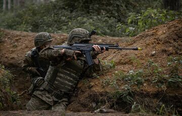 Россияне пытаются накопить силы на окраинах Купянска Россияне пытаются накопить силы на окраинах Купянска