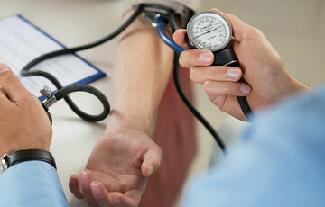 Планету настигла сильнейшая магнитная буря: как себя уберечь