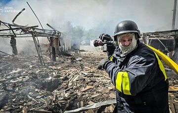 Появились кадры последствий утреннего обстрела Харькова: погиб железнодорожник